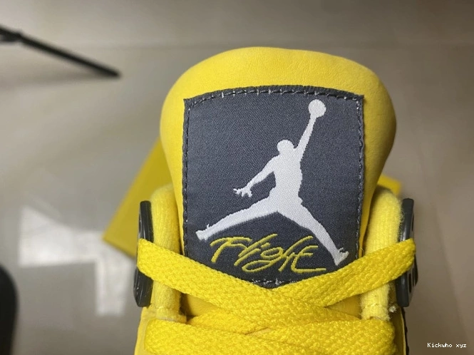 Jordan Air Retro Lightning CT8527-700 4 0606